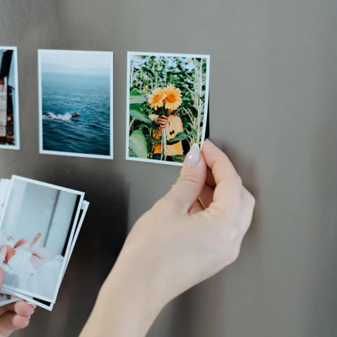 From Souvenirs to Art: How Custom Fridge Magnets Are Transforming Home Décor